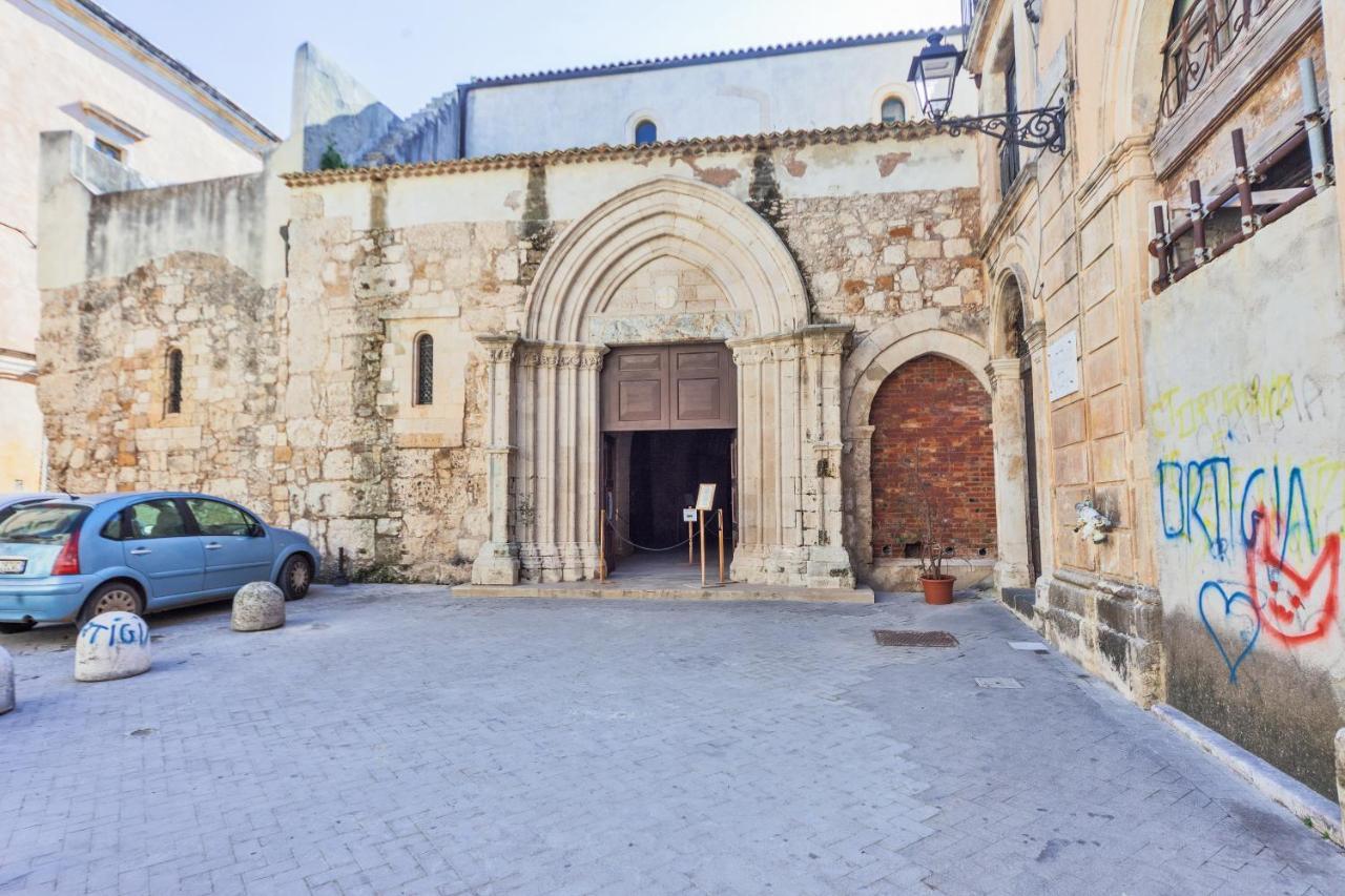 Ortigia San Pietro Apartment Syrakuzy Zewnętrze zdjęcie